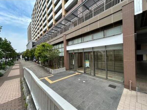 大阪市住之江区｜シーサイドレジデンスコスモスクエア駅前1階店舗の写真