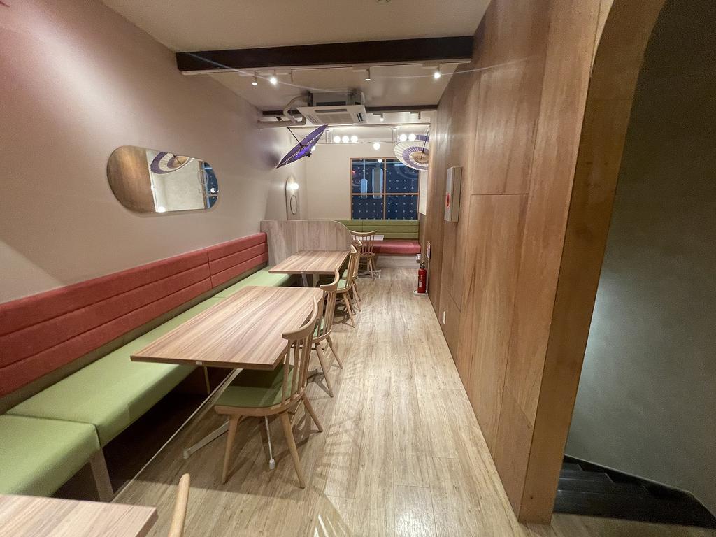 大阪市北区｜ＮＡＫＡＺＡＫＩ ＢＡＳＥ の写真
