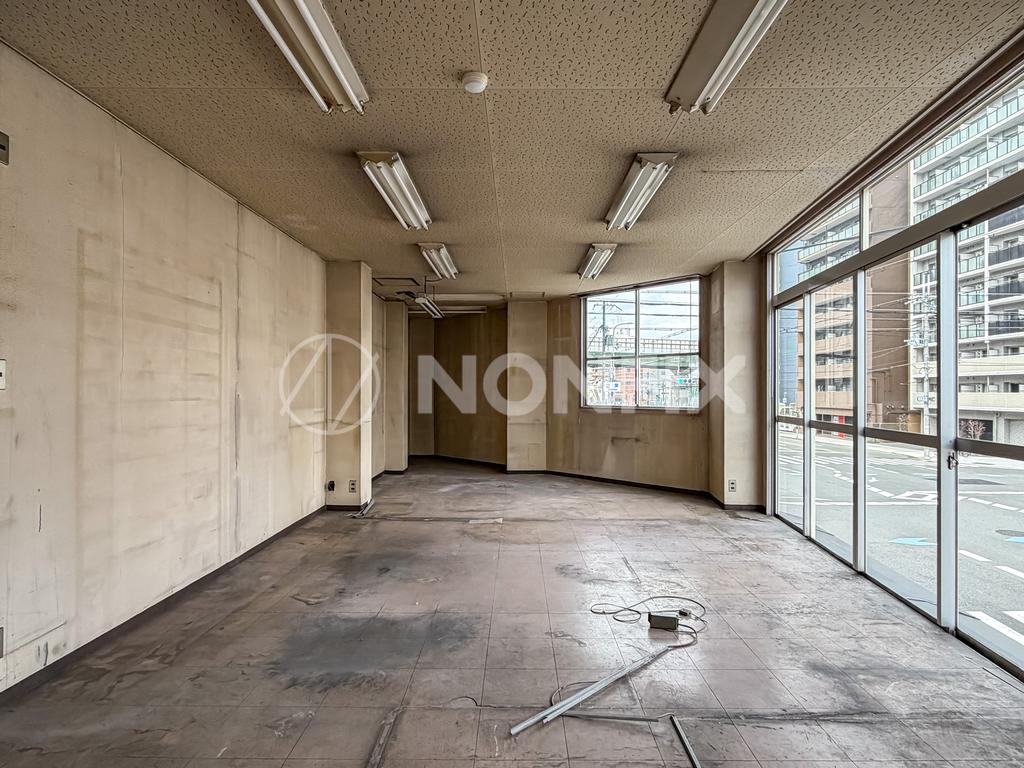 大阪市浪速区｜８Ｒ ＢＬＤ．１０【重飲食相談可能・角地・視認性抜群】 の写真