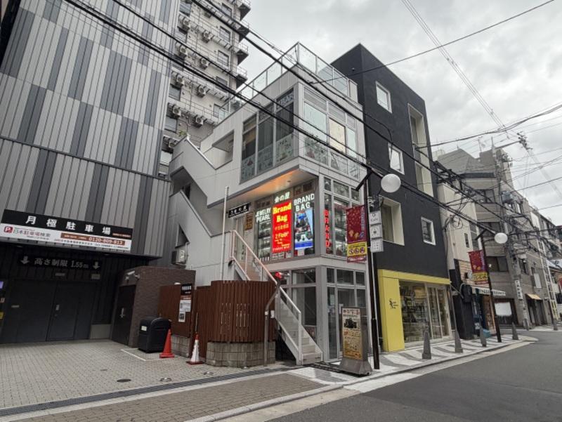大阪市中央区｜ＦＭ Ｓｈｉｎｓａｉｂａｓｈｉ の写真