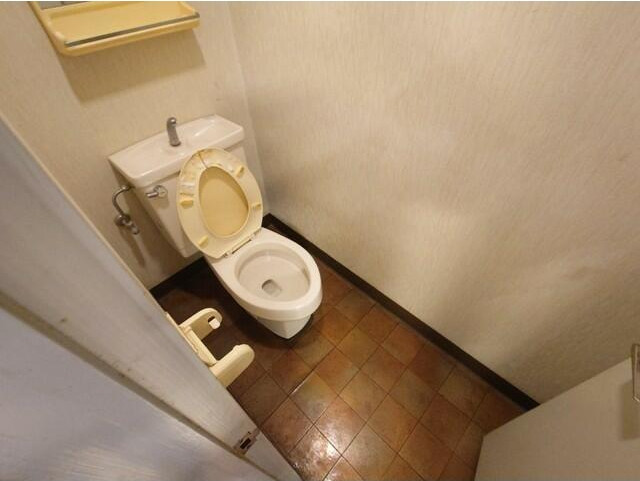 新宿区｜グランドステータス寿賀原ビル ００１０２の写真